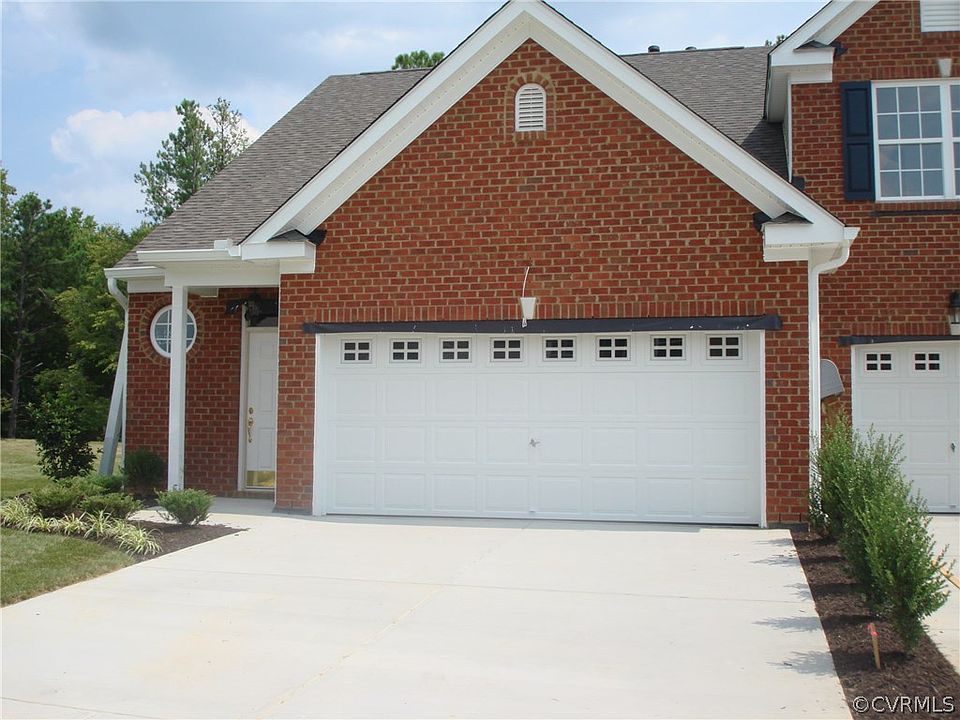 1st image of 871 Parkland Pl