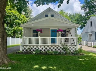 13 Knickerbocker Road, Glenville, NY 12302