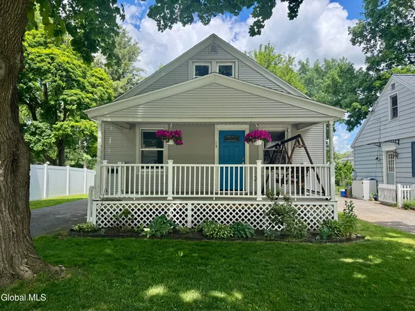 13 Knickerbocker Road, Glenville, NY 12302
