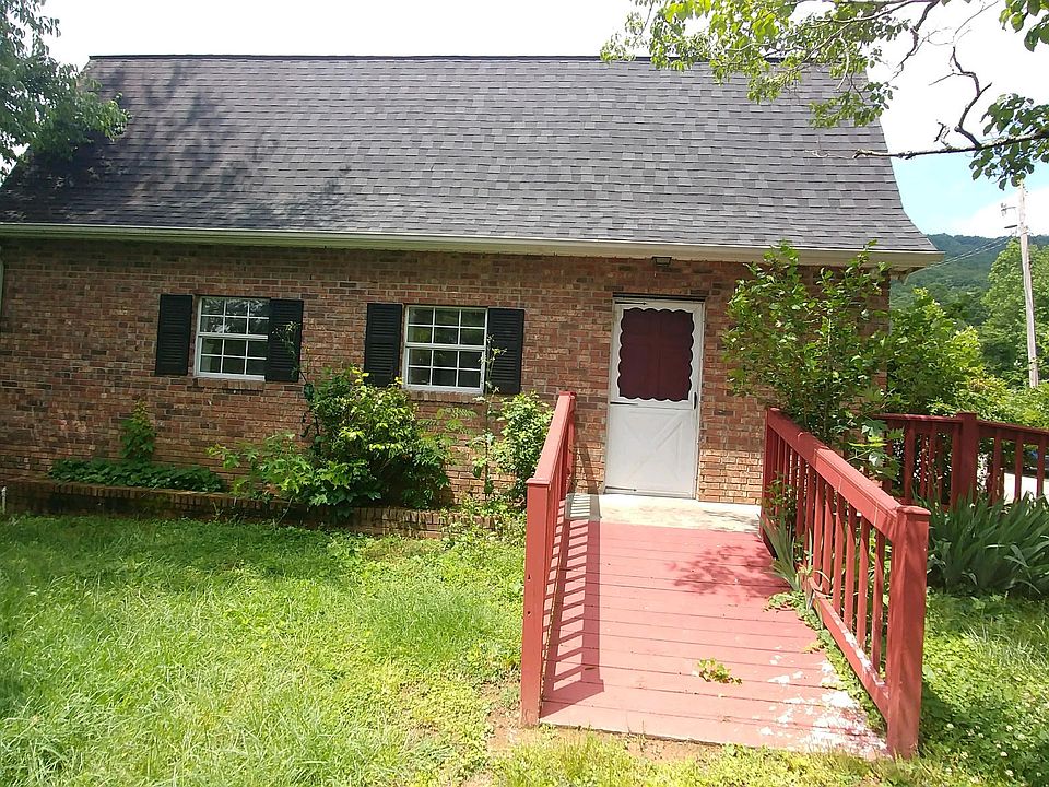 Nice quite lawn area for rel