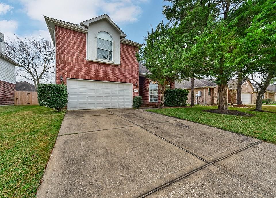 1st image of 4413 Chestnut Grv