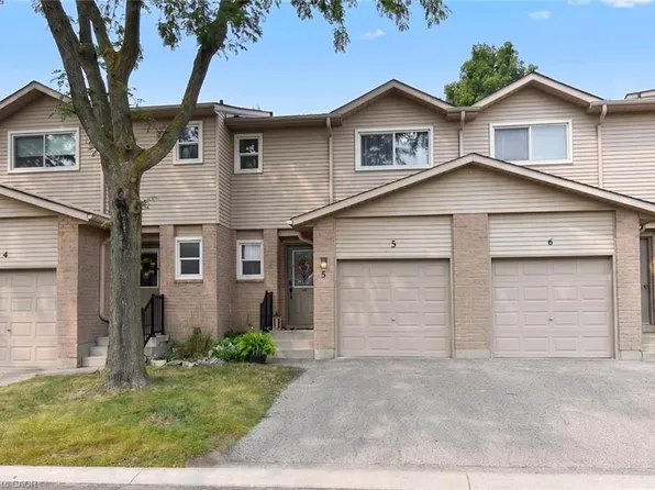 15 Derby St #5, Hamilton, ON L8W 3T4