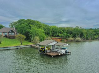 18 Jupiter Rd, Malakoff, TX 75148