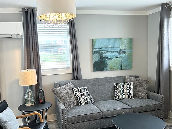 4th image of 1823 Pearl St #1