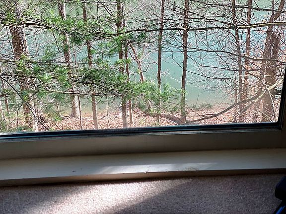 3rd image of 9665 S Harbour Pointe Dr