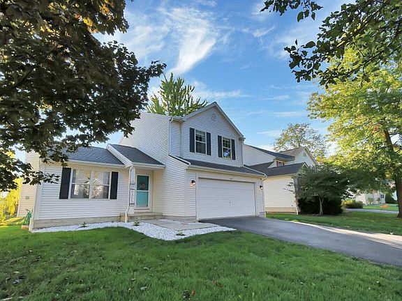 3rd image of 445 Bent Tree Dr