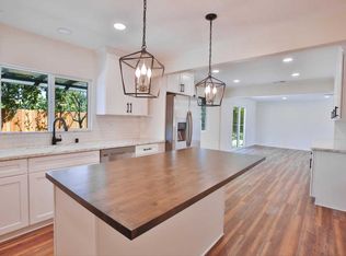 1426 Sycamore Dr, Simi Valley, CA 93065