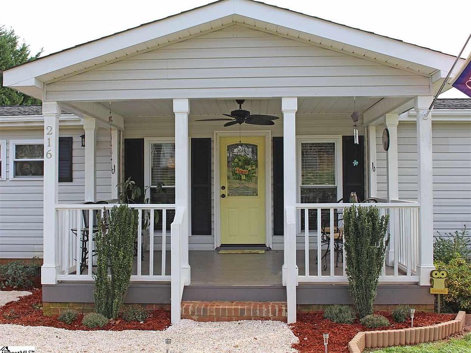 1st image of 216 Baywood Dr