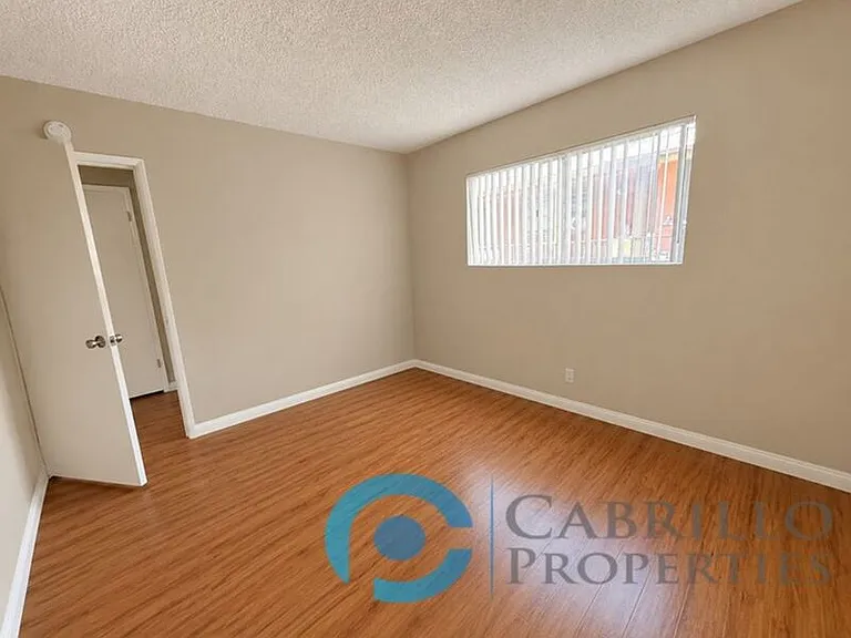 3522 Madison Ave #6 — Photo 5