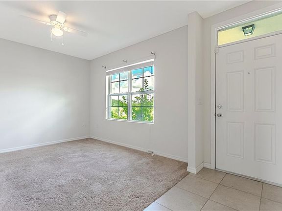 5th image of 879 Freedom Blvd