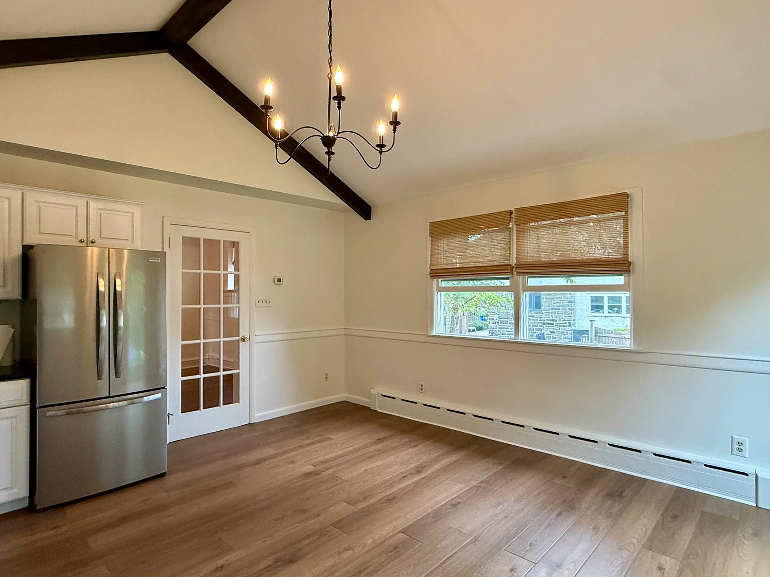 3 bed, 1576 sqft, $3,200 — Photo 4