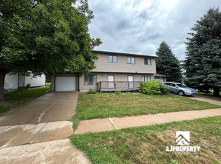 2204 S Holt Ave, Sioux Falls, SD 57103
