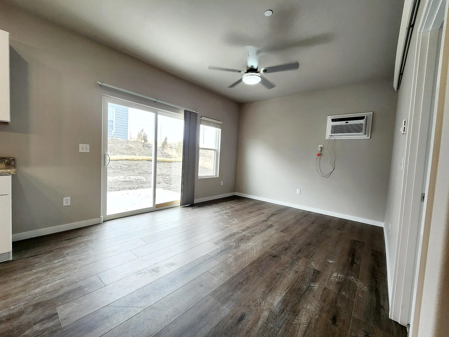 2634 Hennessy Dr. - A — Photo 2