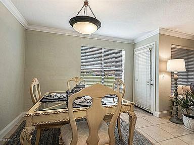 4th image of 852 Shoreline Cir