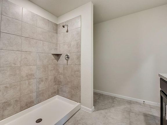 5th image of 8814 Ringold Dr