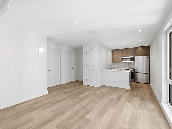 2nd image of 2605 Snyder Ave #4J
