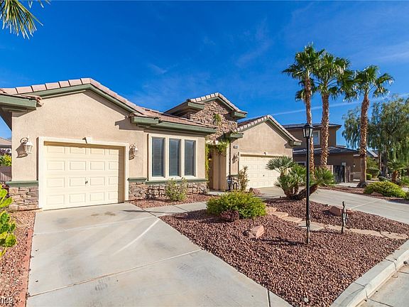 3rd image of 8086 Villa Cano St