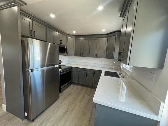 4th image of 1770 Grand Ave Unit C