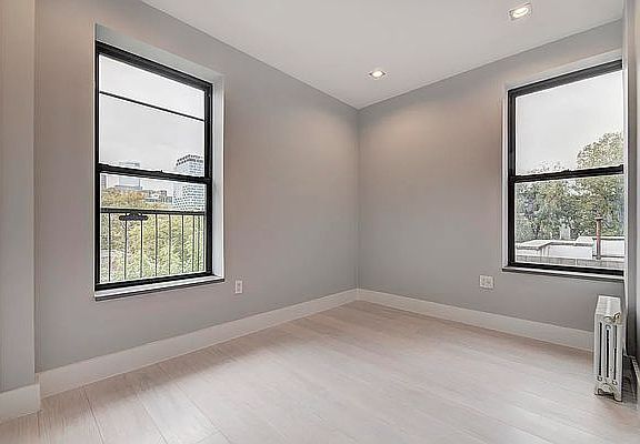 3rd image of 204 E 13th St APT 2