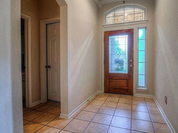 4th image of 9414 La Puente Dr