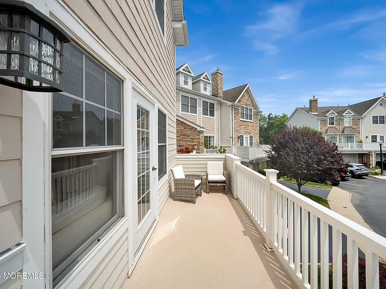 302 Villa Dr — Photo 37