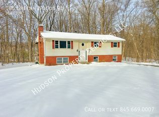 106 Gretna Woods Rd, Pleasant Valley, NY 12569