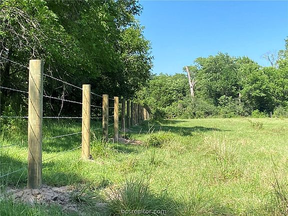5th image of 3 County Road 118