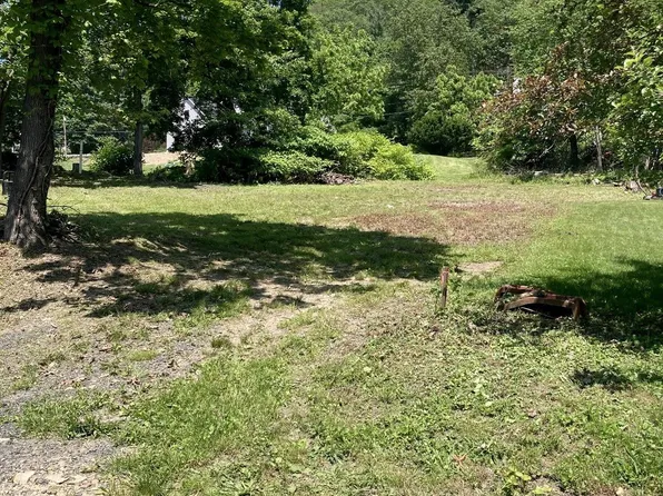 210 Dana St, Pottsville, PA 17901