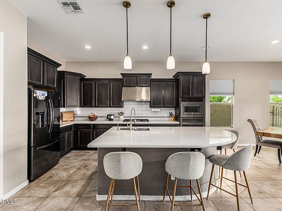 3rd image of 3840 E WISTERIA Drive