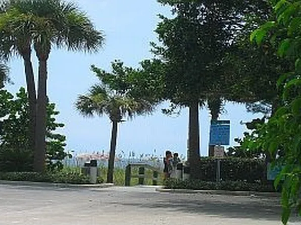 109 16th Ave APT 10, Indian Rocks Beach, FL 33785