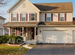 2080 Mark Cir, Bolingbrook, IL 60490
