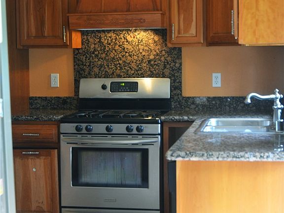 4th image of 16411 95th Avenue Ct E