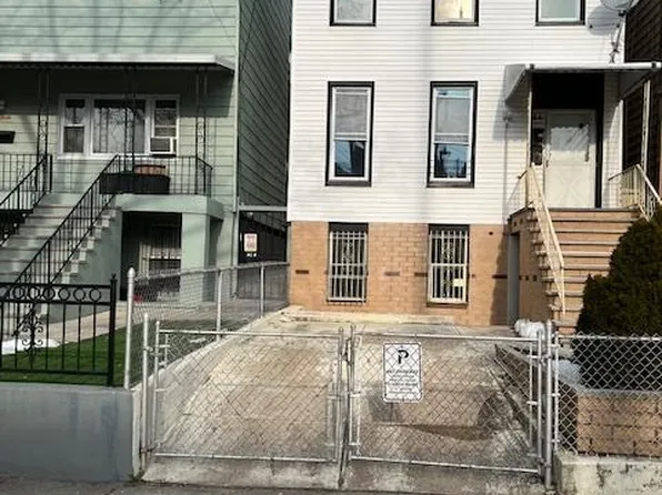 54 Jefferson Avenue image 1 of 18