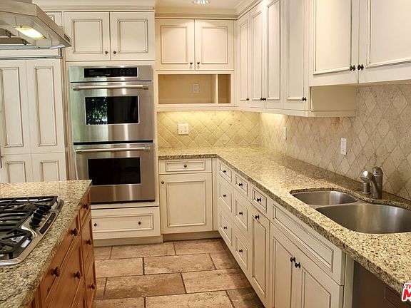 4th image of 2532 La Condesa Dr