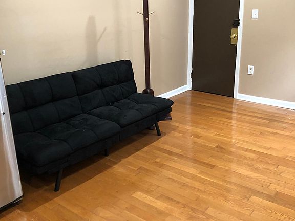 3rd image of 1438 Wolf St Floor 2