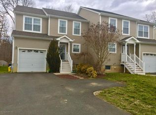 48 Lasatta Ave, Englishtown, NJ 07726