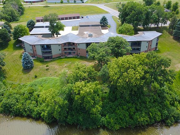 2nd image of 808 Lake Chapeau Dr APT 202