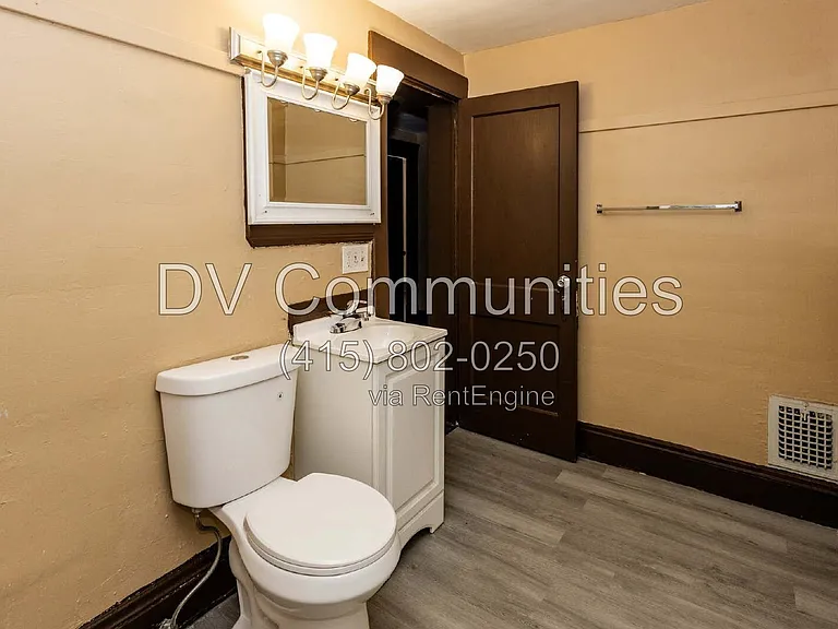1148 E 176th St — Photo 39