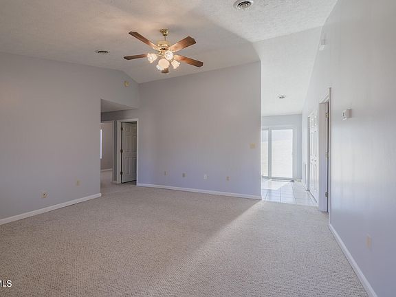 3rd image of 540 Mayfield Ave