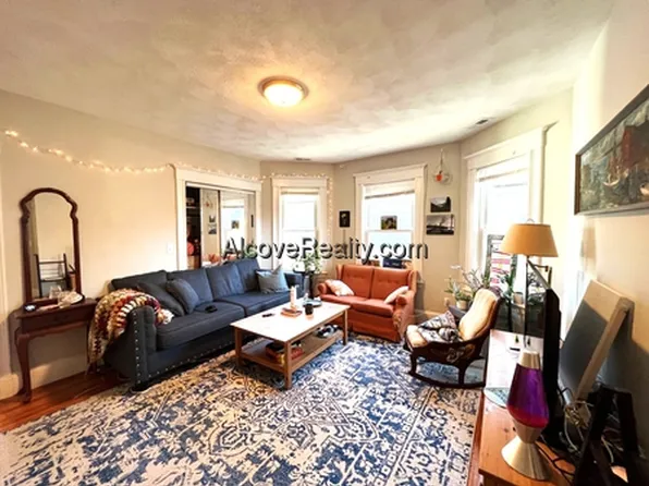 (undisclosed Address), Somerville, MA 02144
