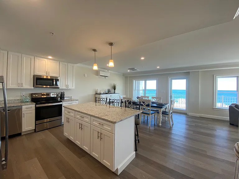 315 Ocean Boulevard Penthouse #601 — Photo 2
