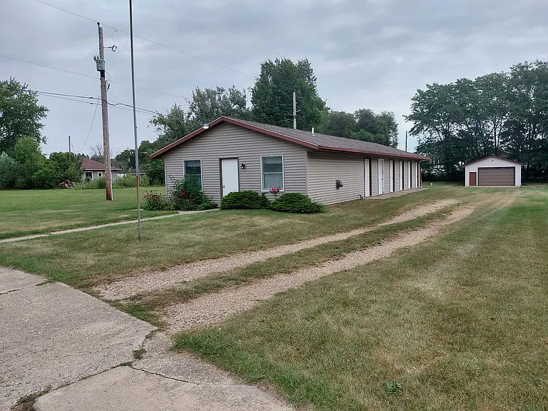 Sun Meadows Apartments — Photo 55
