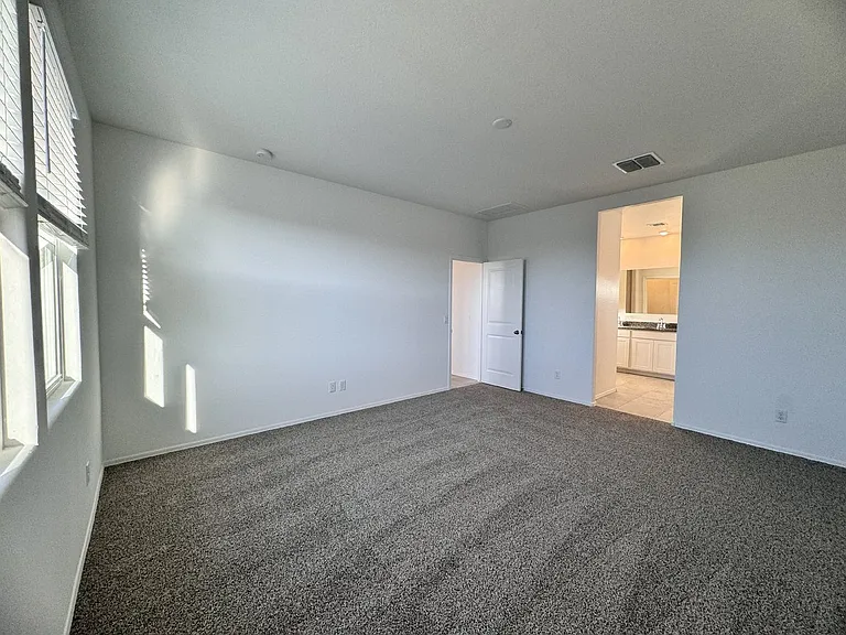 1137 W Chimes Tower Dr — Photo 24