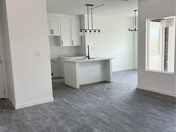 5th image of 4346 Casamigos St
