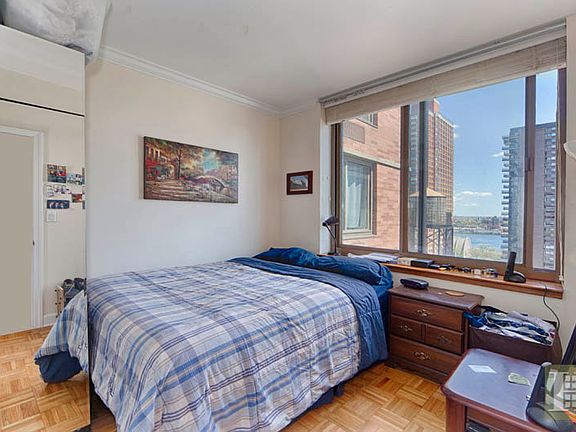 3rd image of 400 E 90th St APT 16A