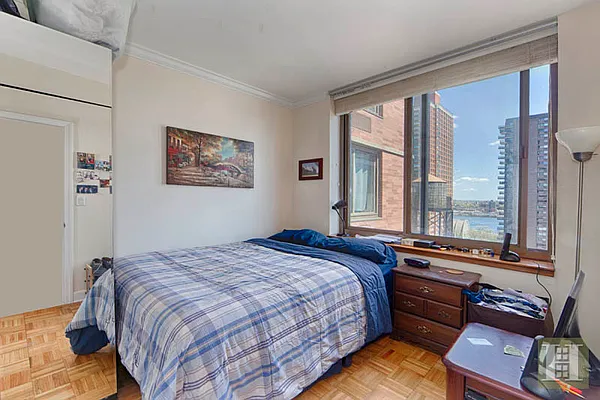 Sold by Halstead Real Estate | media 4