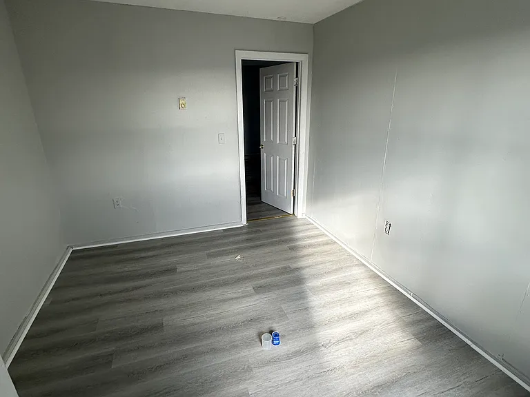 13 Bronson St #3 — Photo 13