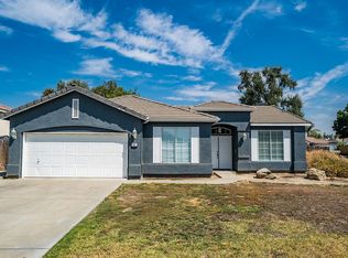 904 W Willow St, Hanford, CA 93230