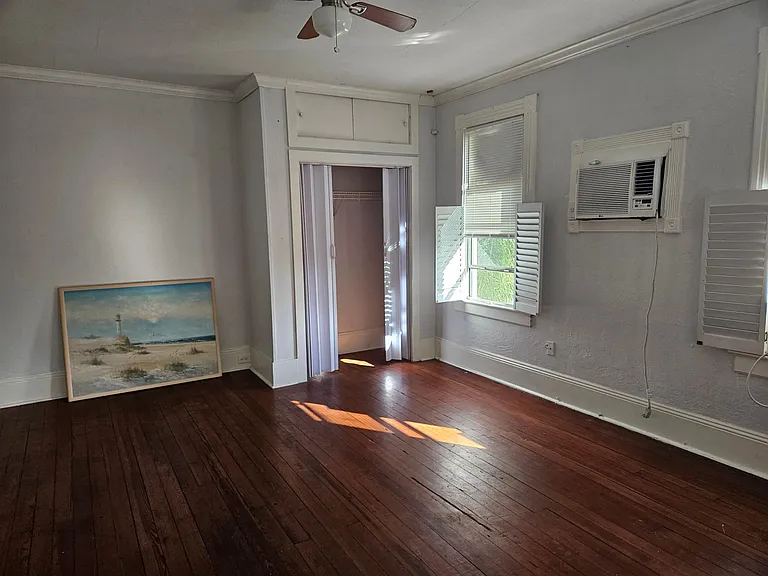 475 33rd Ave N #2 — Photo 3