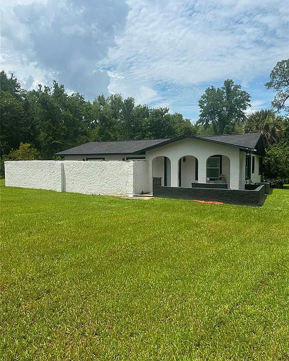 1st image of 7251 NE 227th Pl